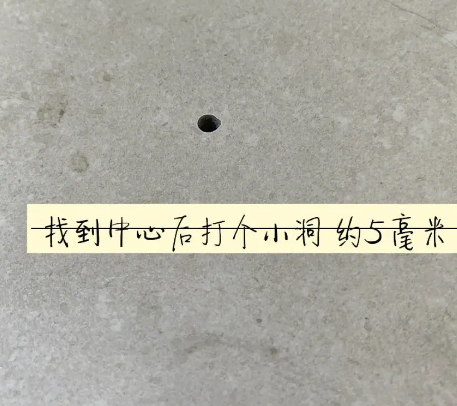怒江瓷砖空鼓维修公司专业解答在瓷砖铺贴过程中，如果砂料搅拌不均匀，将会带来以下问题